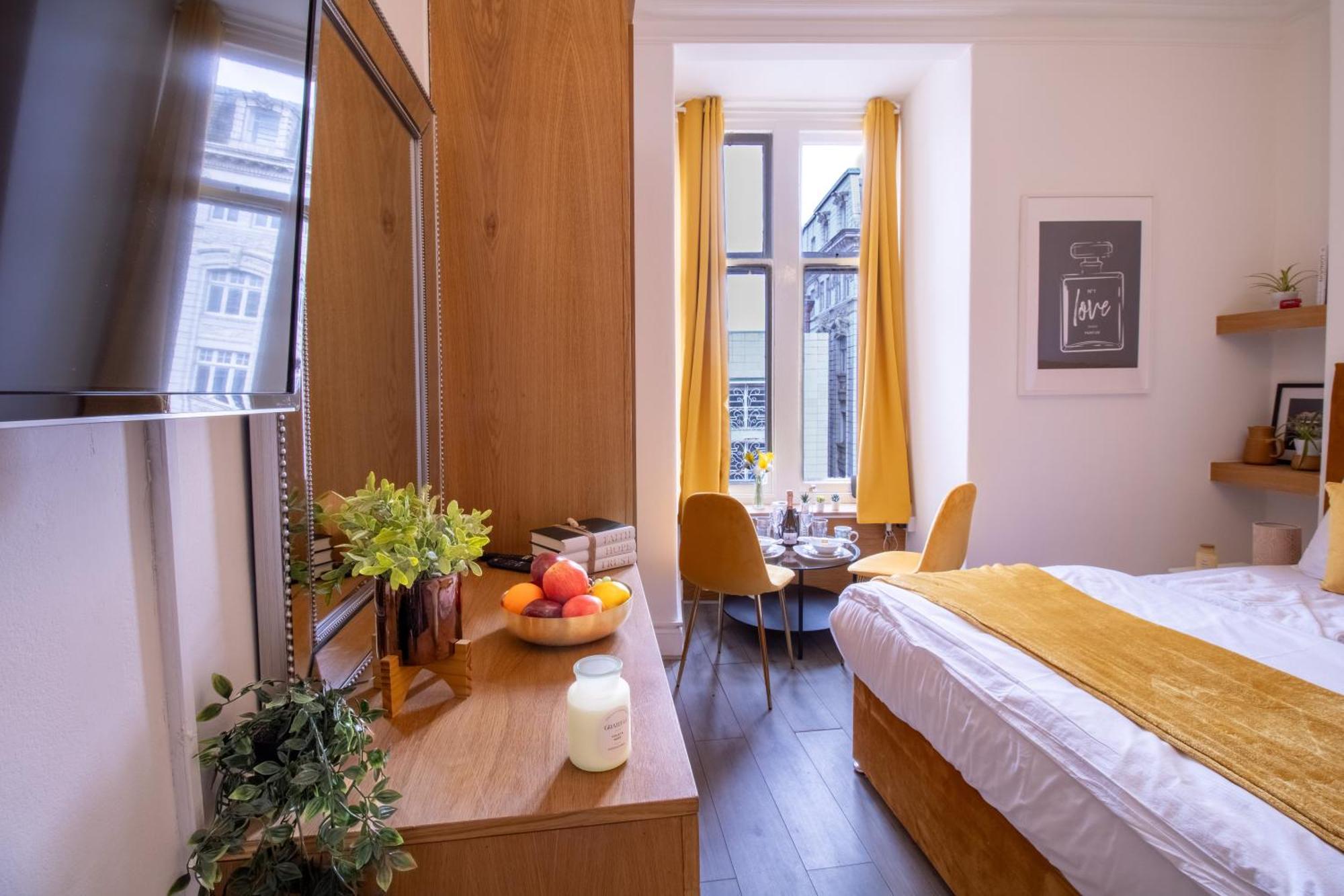 Spacious Studio Apartment On Oxford Street 9Gc London Exteriör bild